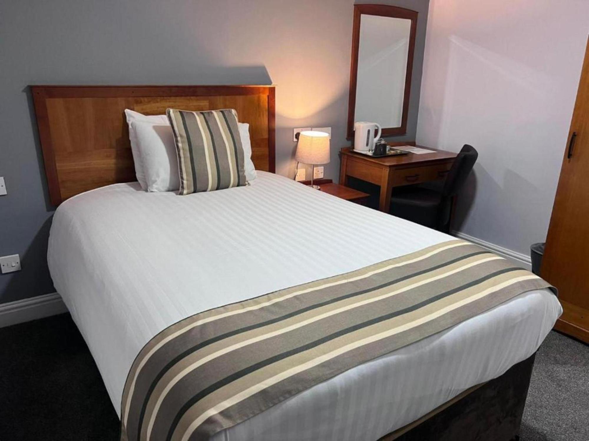 Dancenter East Midlands Airport Hotel Derby Ngoại thất bức ảnh